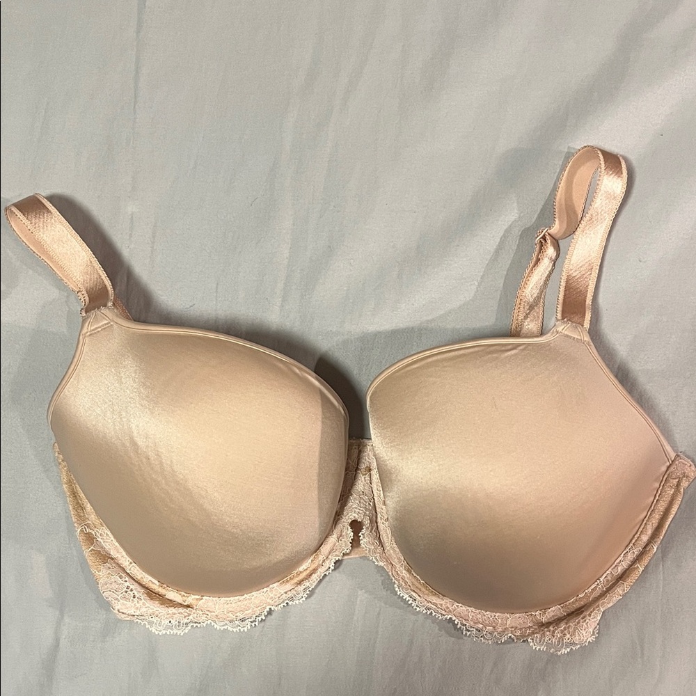 Wacoal 853256 Beige Lace Trim Bra 34G TShirt Bra